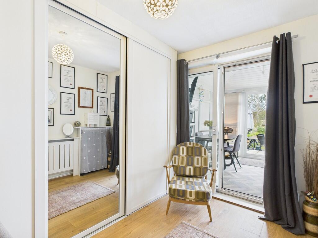 CAM04578G0-PR0024...