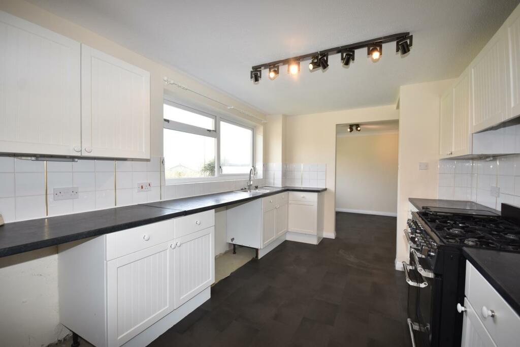 Kitchen Dining  Room.JPG
