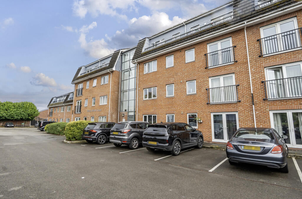 1347873-15-68b85b...