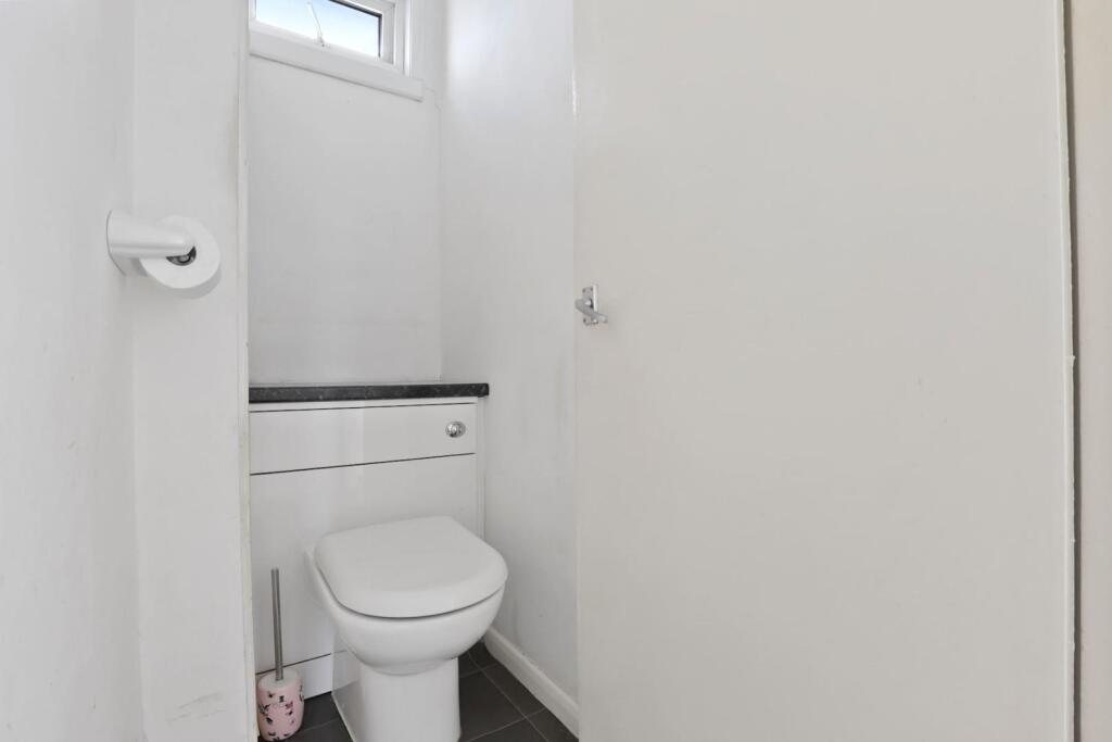 11-4b0bJHPropWpen - Flat C, 15 Lynette Road - 33 (