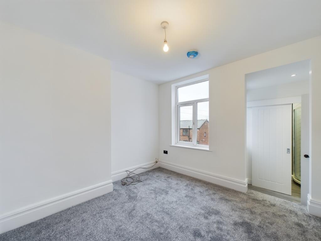 CAM01440G0-PR0084-STILL004