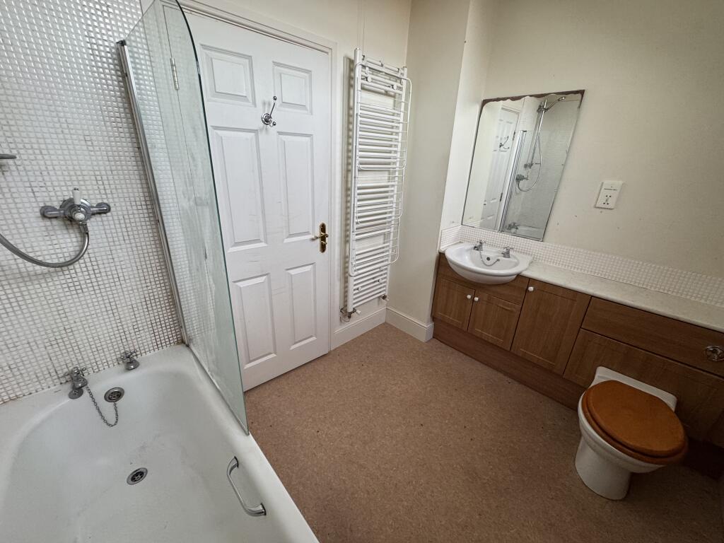 Photo 06-12-2024  12 10 37 T202412061334.jpg