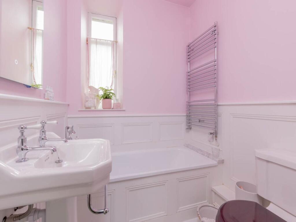 62660_Drummond_Place