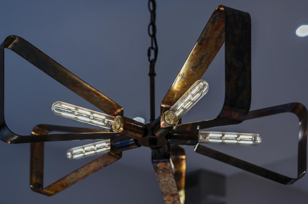 6728d130da43b-l-1208827 (20)