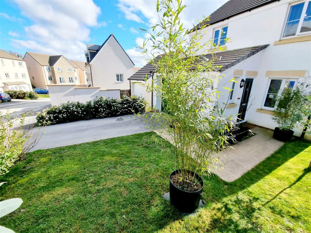 Front Garden.jpg