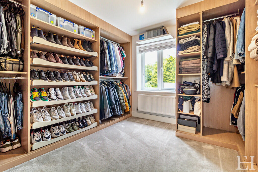 8598904-interiorW...