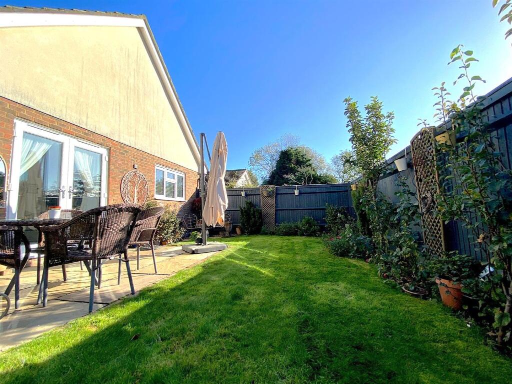 56C Haslam Crescent - Garden3.jpg