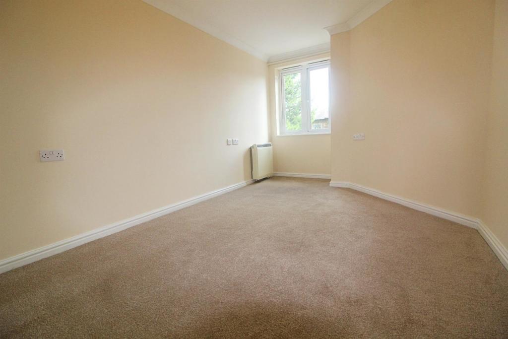 Bed NEW.jpg