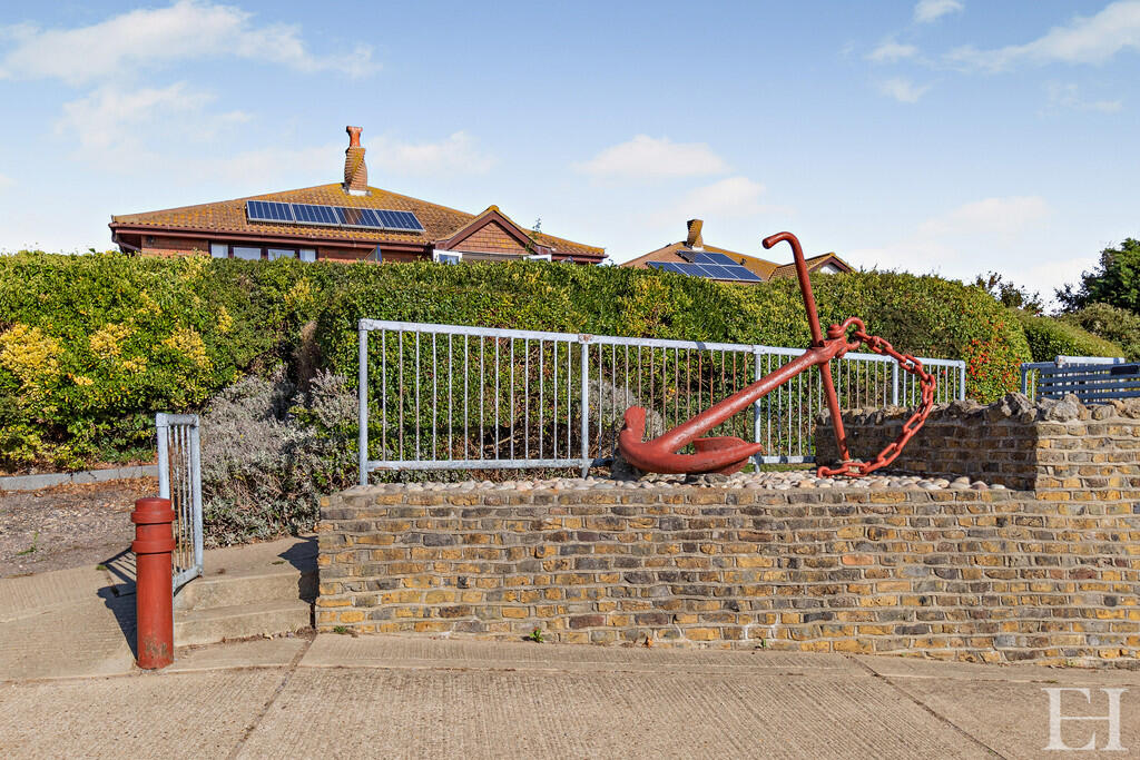 8664256-exteriorW...