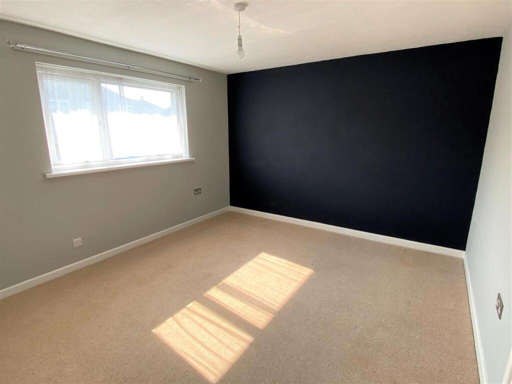 5 Tremear Green Bedroom 1