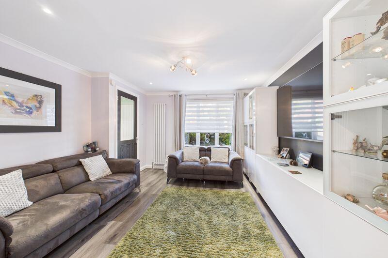 Lounge/Dining Area Angle 3