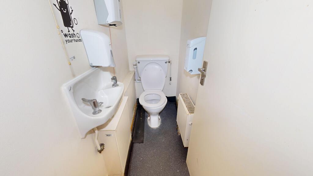 4 &amp; 6 Rosswood Gardens, Wallington SM6 8QZ