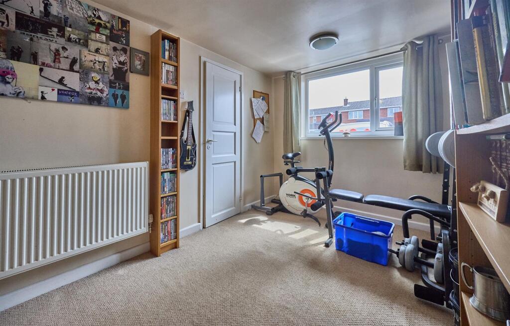 11 Hilary Bevins Close HOTH 4.jpg