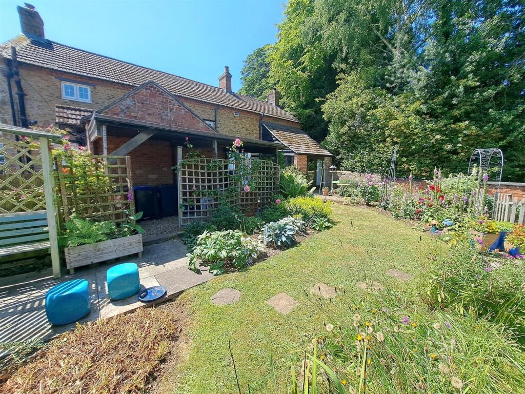 The Old Post Office, Scaldwell