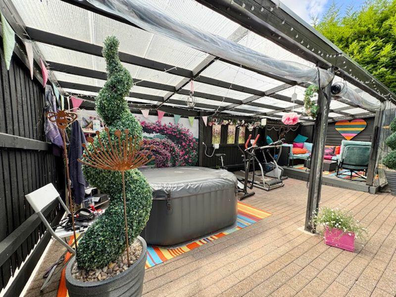 Covered decking area