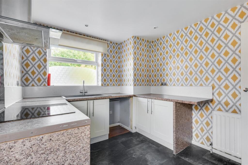 Kitchen_2.jpeg