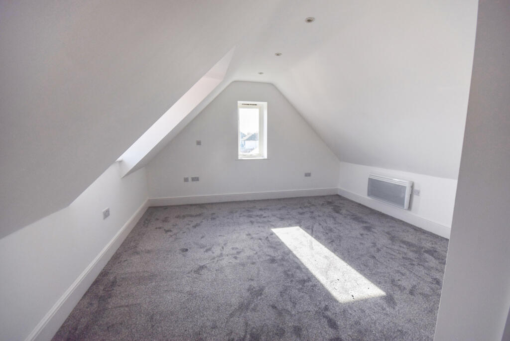7,2 bed.jpg
