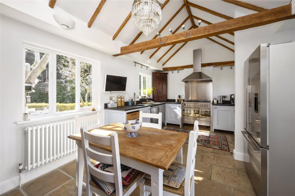 Kitchen/Breakfast Rm