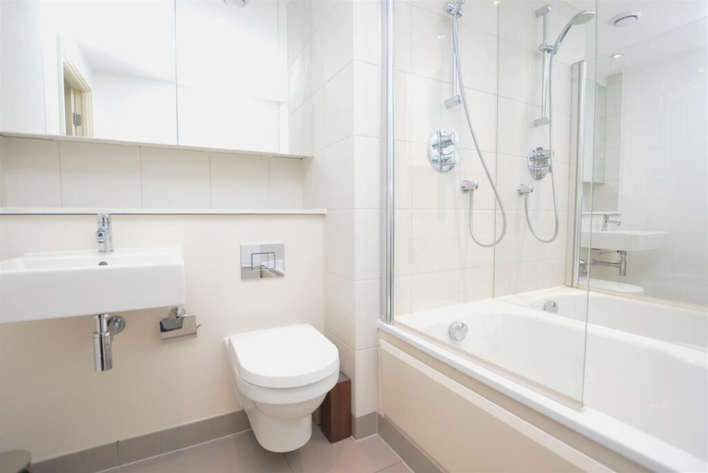 Landmark East Tower.jpg