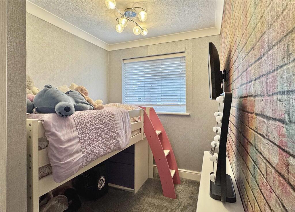 Bedroom 3.jpg