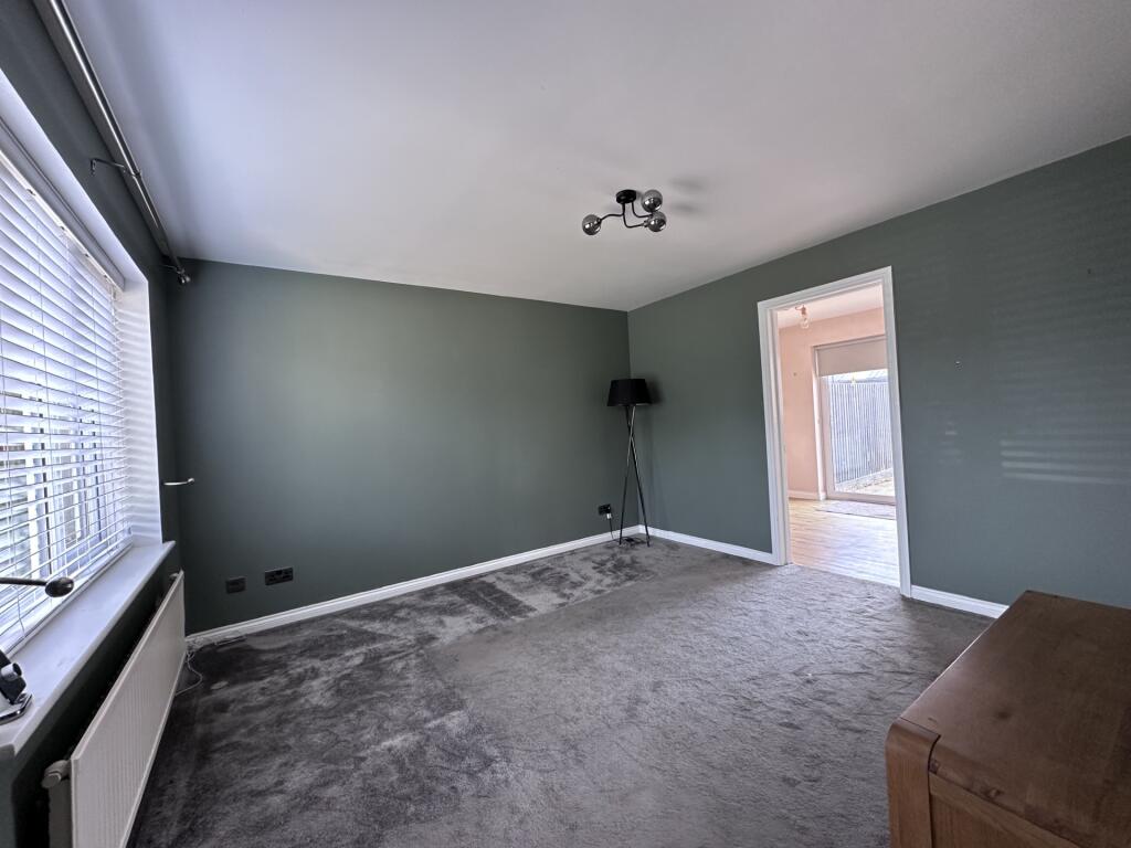 L room