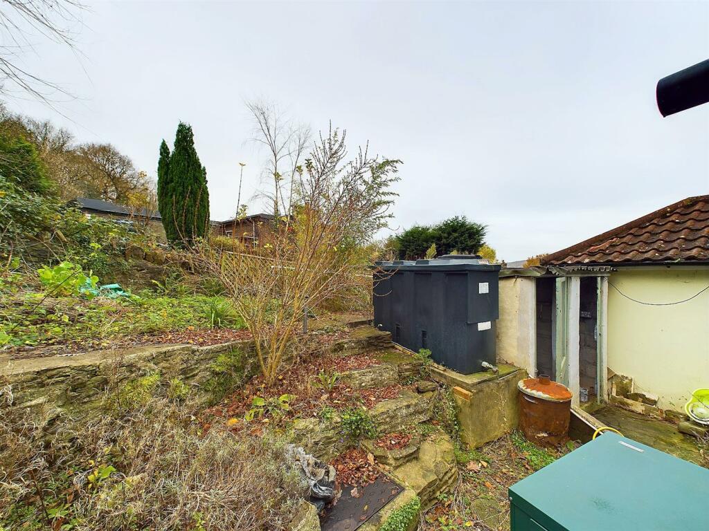 12 - Cottage for Auction, Clapton-in-Gordano.jpg