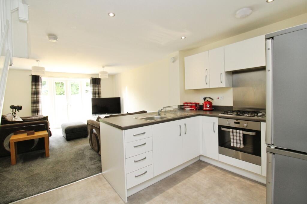pbox-kitchen-329819.JPG