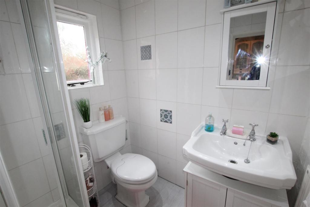 shower room.JPG