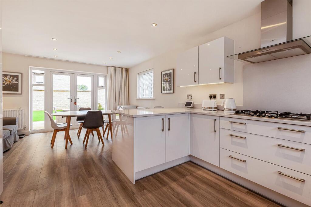 Kitchen - Dining Room 4.jpg