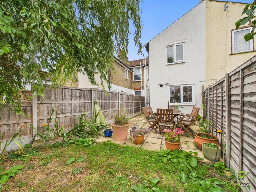 Presented by Clinton at EweMove Bexleyheath and Da