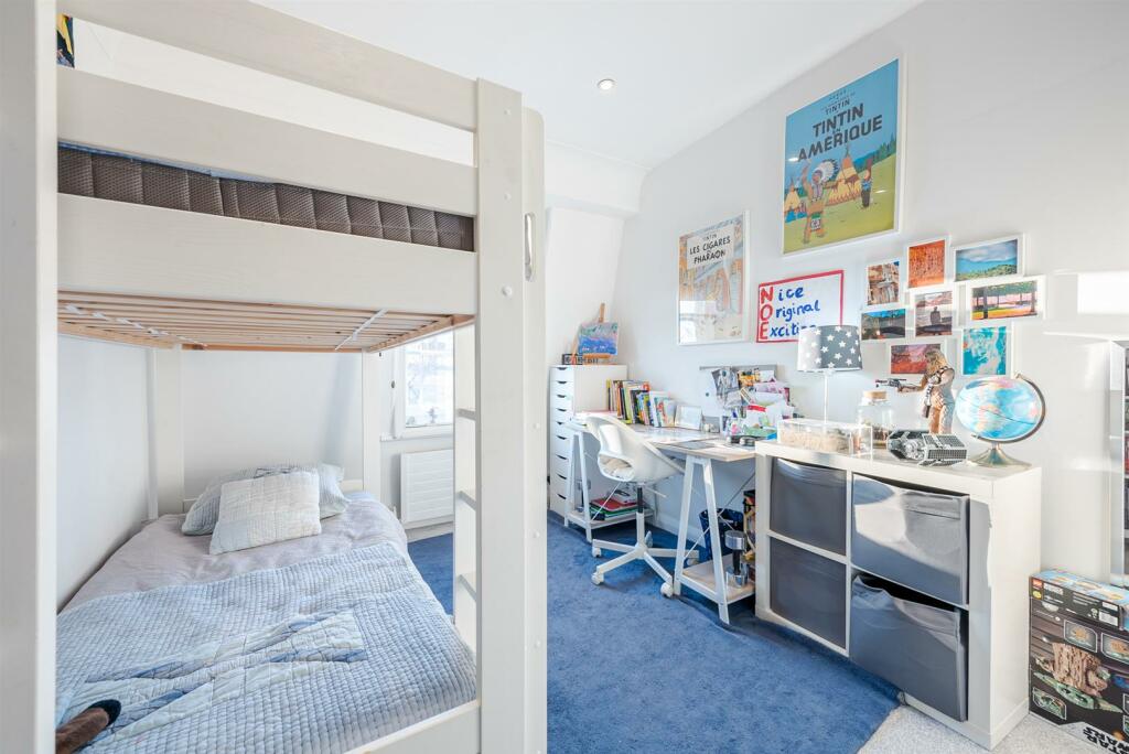 Coleherne Court 190-14-2. Low Res.jpg