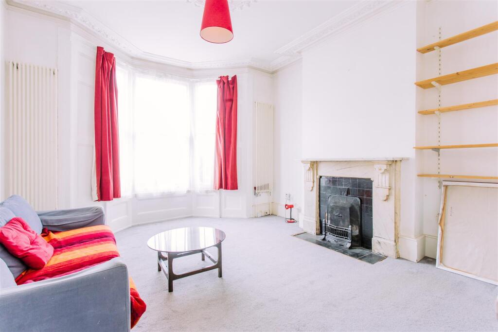 MB_46 beatrice road_finsbury park_davies davies_01