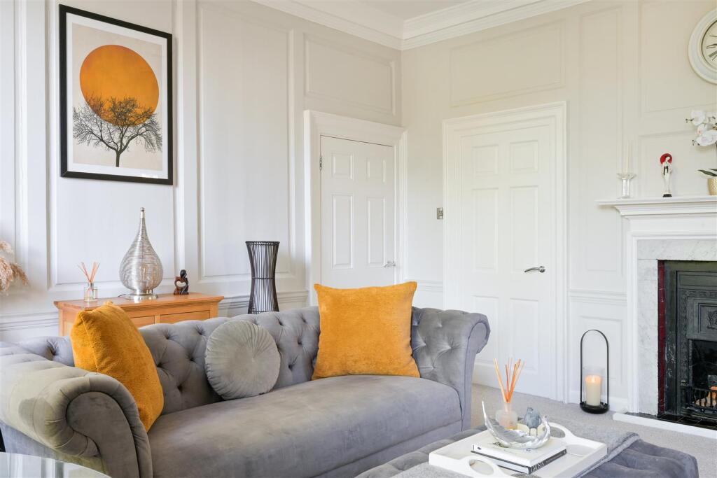 THE CEDARS, FLAT  (11).jpg