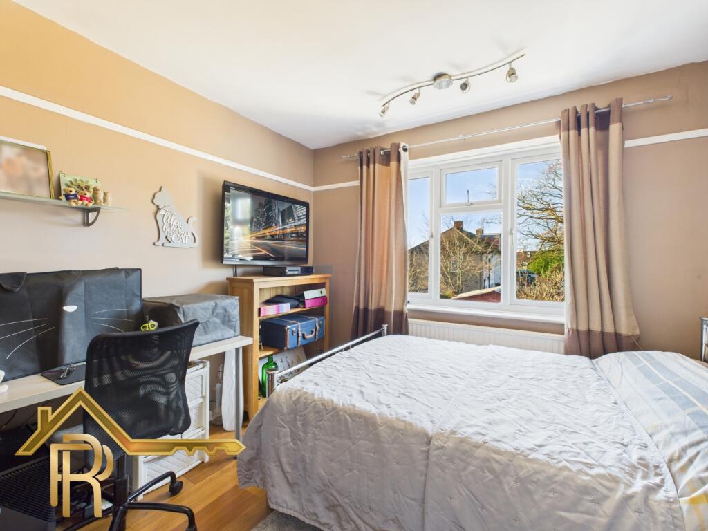 CAM03016G0-PR0048-STILL029