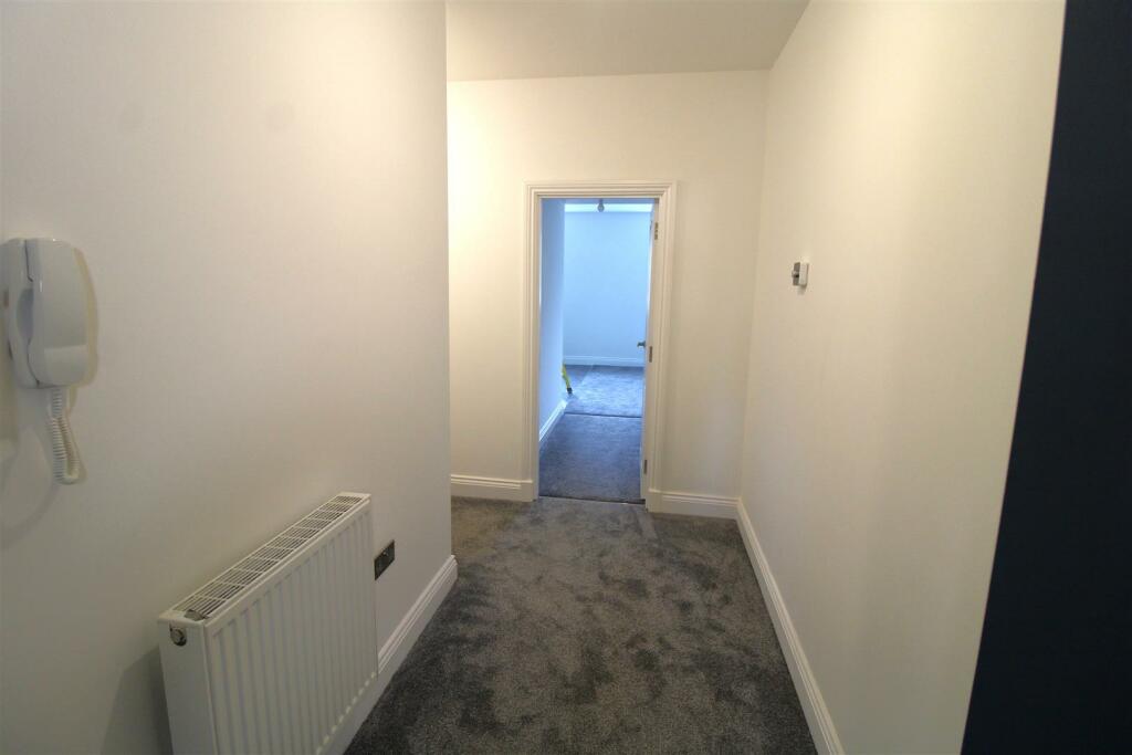 Entrance Hall.JPG