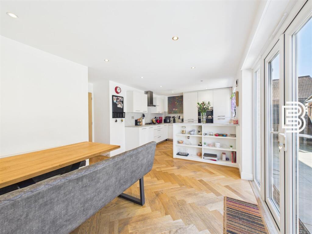 Kitchen Family Room (1).jpg