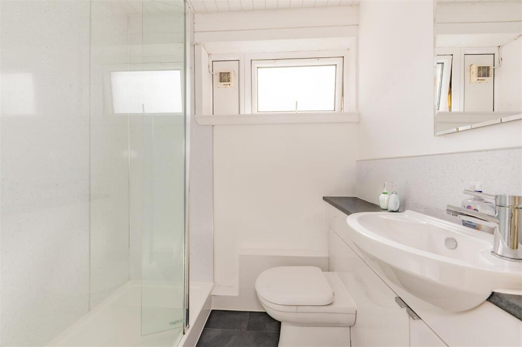 379 Yarrow Terrace Dundee-2.JPG