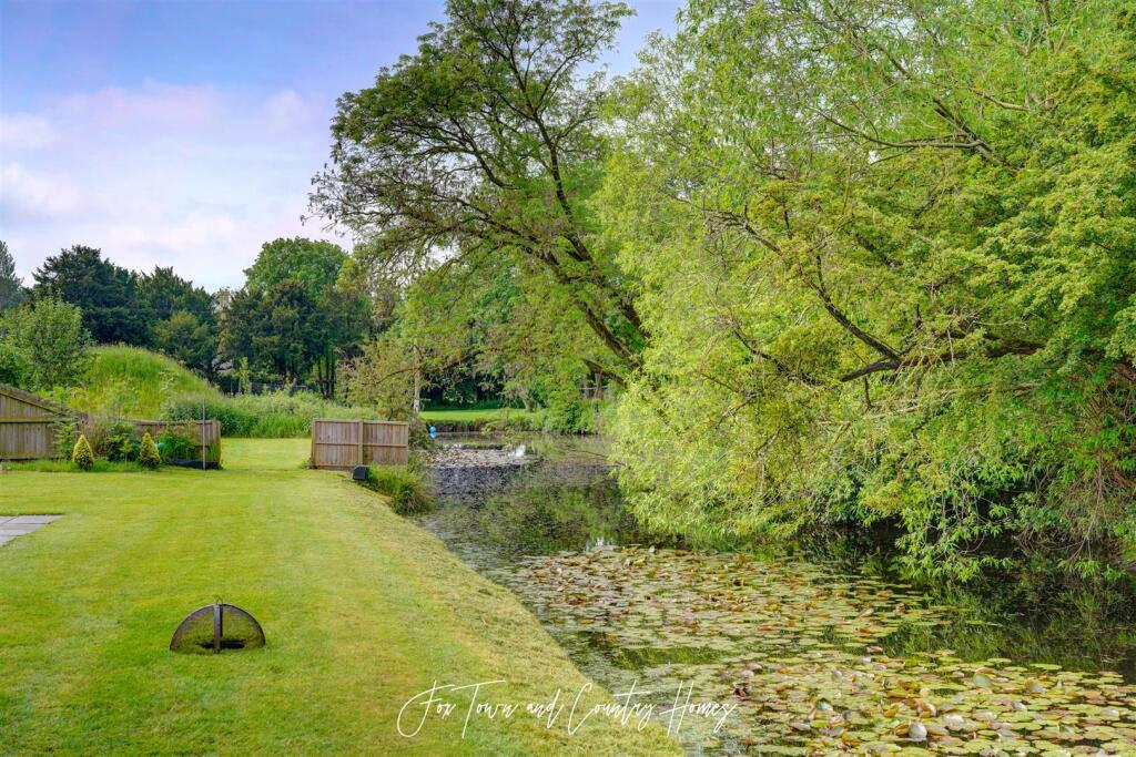 The Lake House (30).jpg