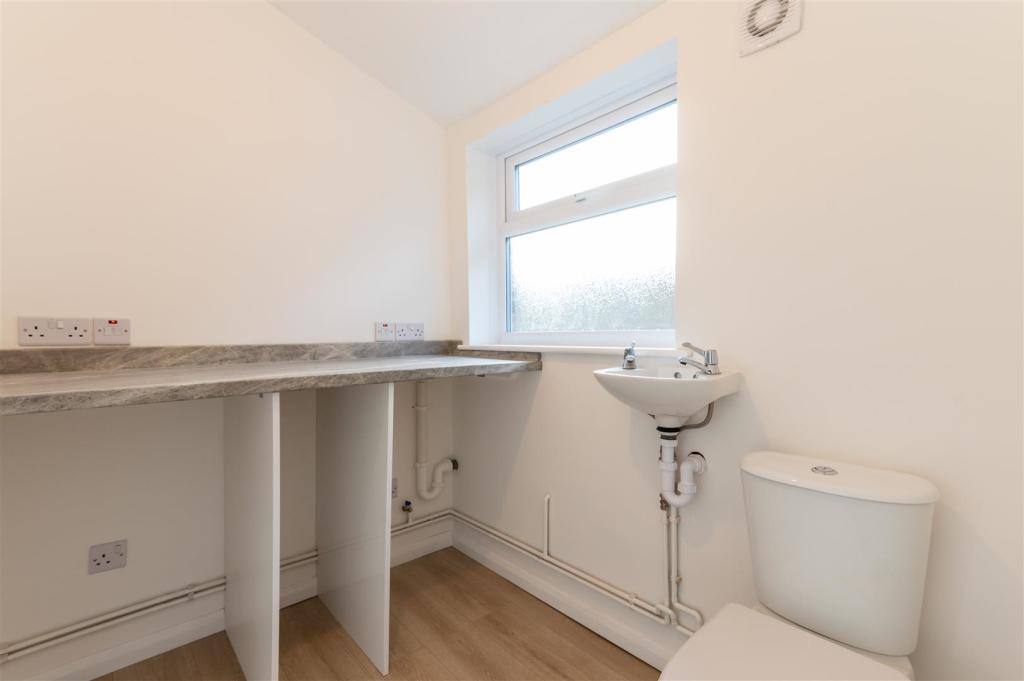 96 Elm Grove 20 21.jpg