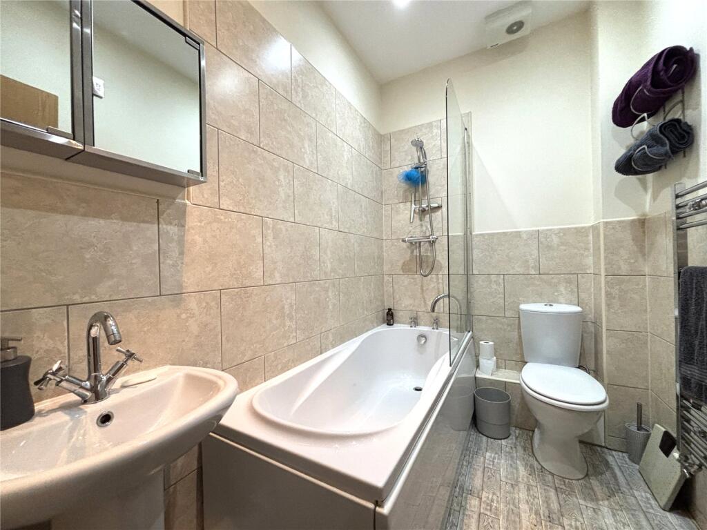 Main Bathroom