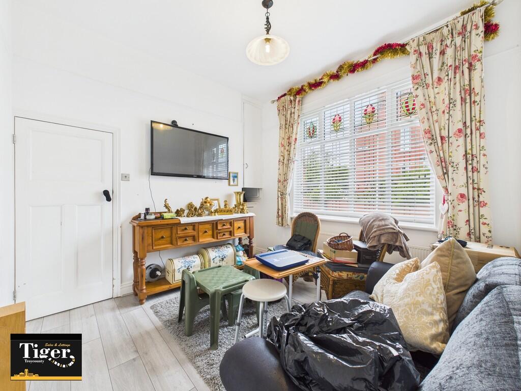 CAM03440G0-PR0335...