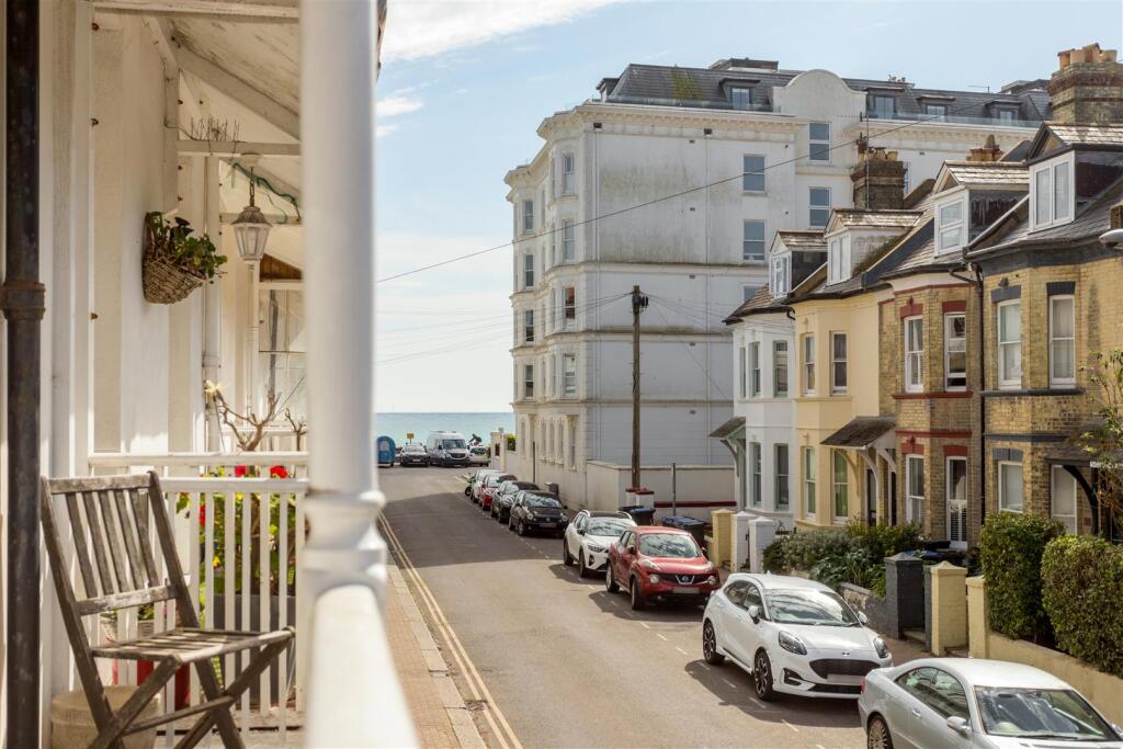 33 Warwick Road-1.jpg