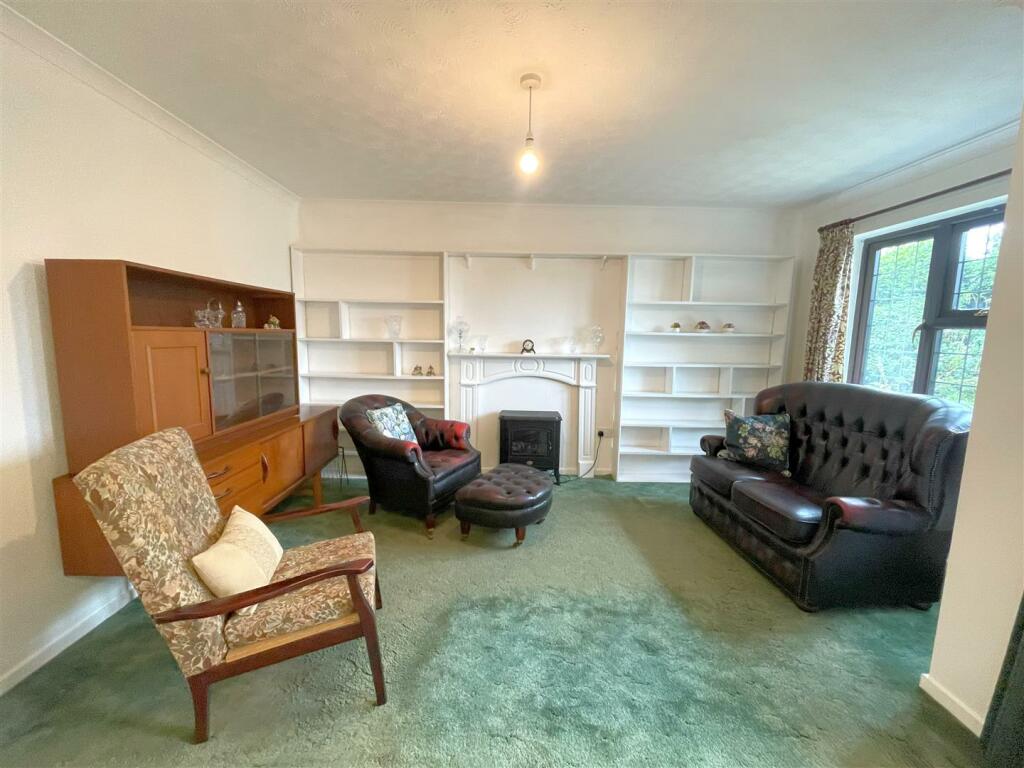 Sitting room.jpg