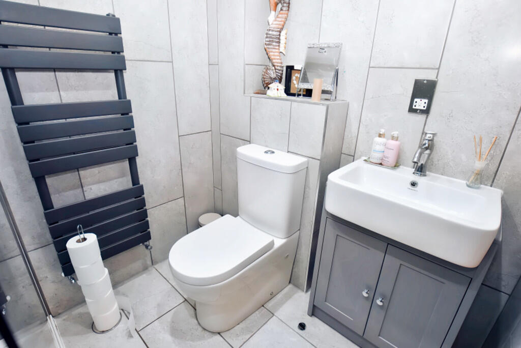 Shower Room 1