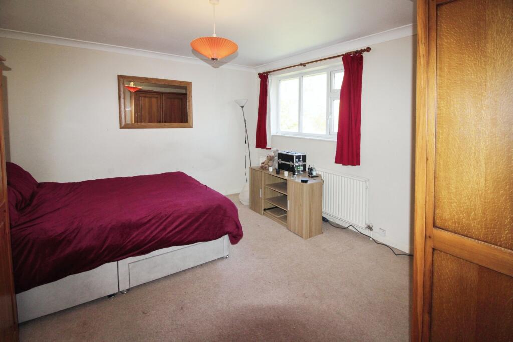 Bedroom 2,.JPG