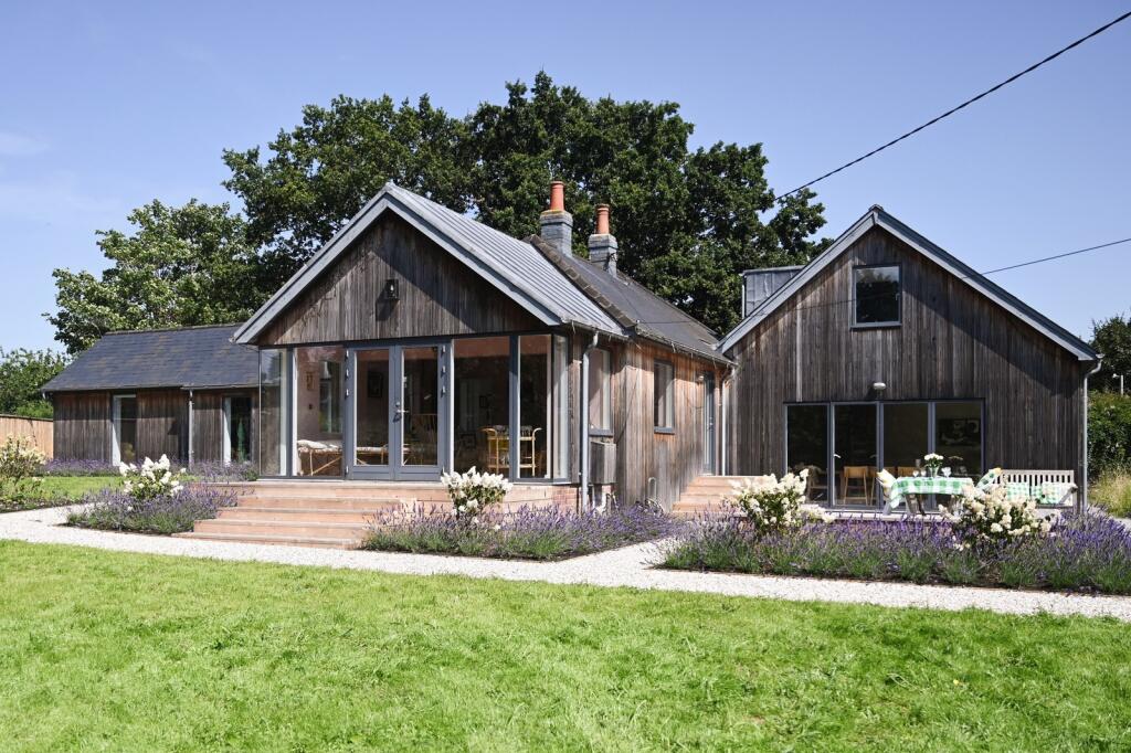 269642 - a0O6700000pBwTpEAK_N99_highres .JPG