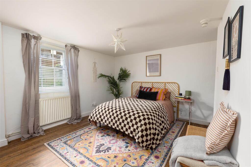 Flat 1, 23 Bath Buildings, BS6-4.jpg