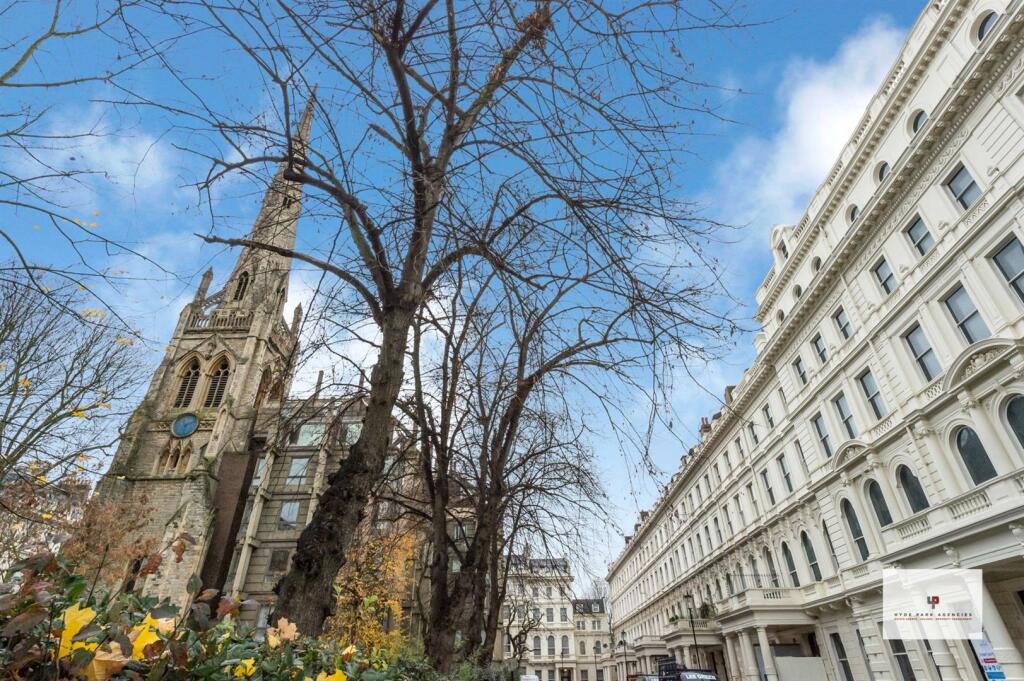 Lancaster Gate 12@27-039-039 Logo.jpg