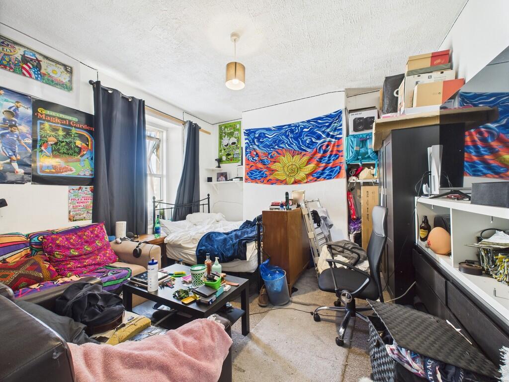 CAM02089G0-PR0499...