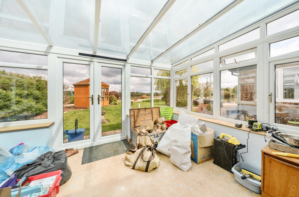 Staple Cross Seddons